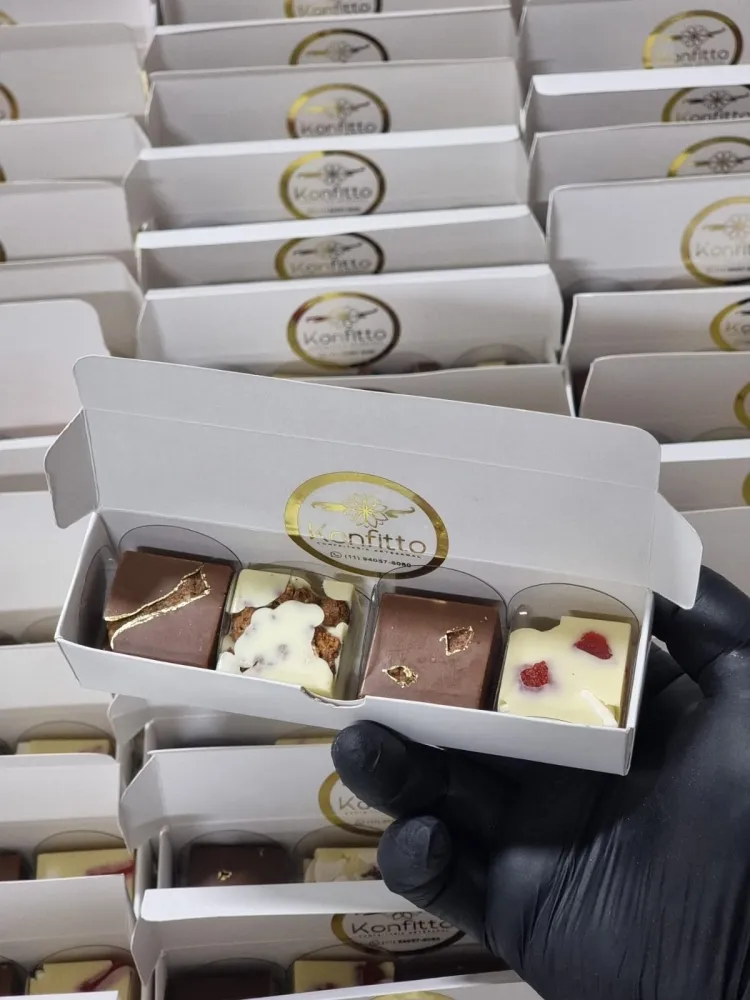 Cx. P/ Doces e Salgados (Ideal P/ 4  Doces) - 3,5 x 14,0 x 3,0  - DELIVERY  Imagem