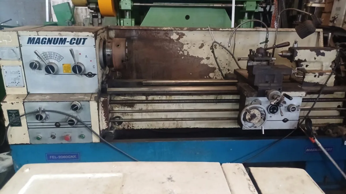 TORNO MECANICO