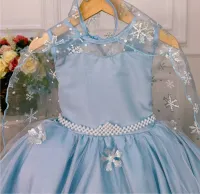 Vestido Festa Elsa Frozen com Capa Lig Lig - Foto 2