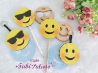 G1.831  Gabarito de Moldes  em MDF  Ponteira  e  Chaveiro Emojis 1 e 2 
