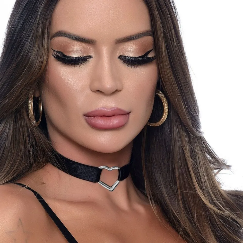 COLEIRA CORAÇÃO - CHOKER PRETO Imagem