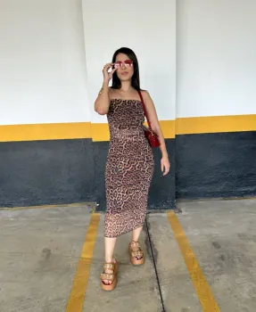 VESTIDO TOMARA QUE CAIA ANIMAL PRINT - Foto 2