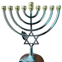 Menorá Candelabro Dourada 18cm Importada De Israel - Foto 4