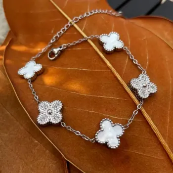 Pulseira de 5 Trevos Cravejadas - Aço inox 316L - Foto 2