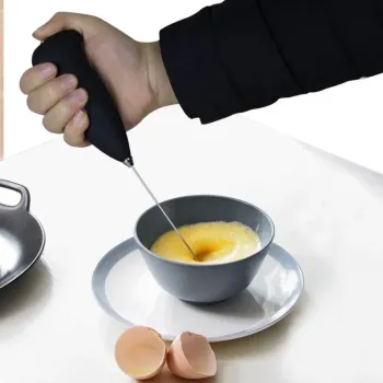Mini Misturador Batedor Mixer Elétrico Para Claras de Ovos Leite Café Cores Sortidas Utensílios de Cozinha Pilha - Foto 2