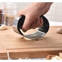 Amassador Espremedor Triturador De Alho Inox Manual Cozinha Garlic Press - Foto 5