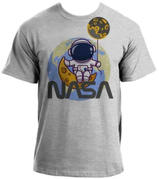 Camiseta adulto ou infantil Nasa astronauta planeta