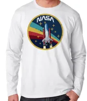 Camiseta manga longa Infantil ou Adulto Nasa Vintage foguete - Foto 2