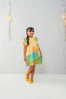Vestido Lili Borboletas e Passarinhos Amarelo - Foto 3
