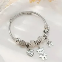 PULSEIRA EM AÇO INOXIDÁVEL, ELÁSTICA, COM PINGENTES DE CORAÇÃO, URSO E LAÇO, BANHADA A PRATA 925 - Foto 2