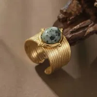 ANEL AJUSTÁVEL EM AÇO INOXIDÁVEL COM PEDRA NATURAL COR VERDE, BANHADO A OURO 18K - Foto 3