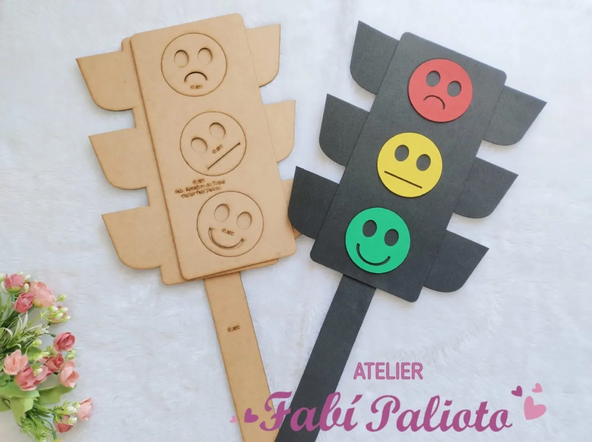 G1.850  Gabarito de Moldes  em MDF  Semáforo do Toque