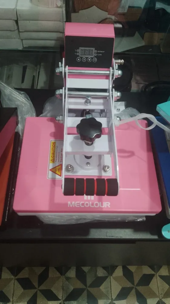 MAQUINA DE PRENSA TERMICA PLANA 25X30  220V -ROSA MECOLOUR