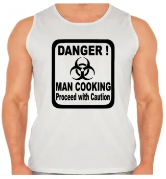 Camiseta Regata adulto ou infantil Homem cozinha cozinheiro perigo