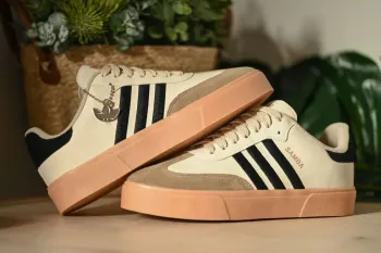     Tênis  adidas samba  bordado  