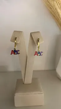  Brinco  Click  Infantil ABC - Banhado Ouro 18k