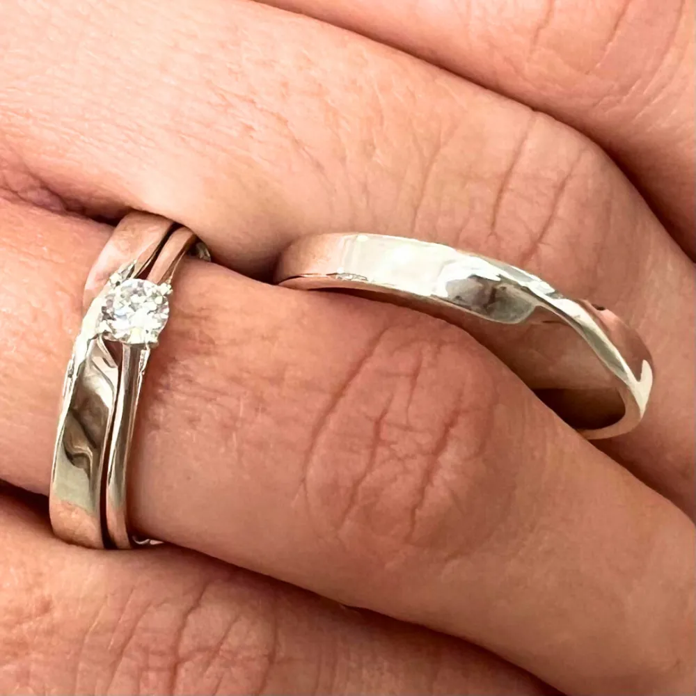 Combo Par de alianças plano  + Anel aparador - CAPT300