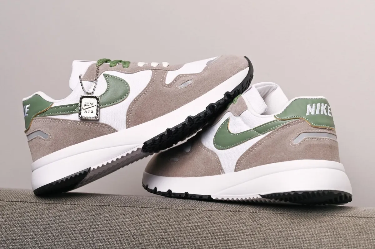 Tênis Nike 100 Phoenix waffle   Imagem