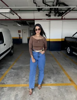 BLUSA PEDRARIA DECOTE - CHOCOLATE P - Foto 2