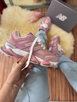 Tênis  New balance 9060 couro      