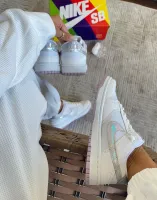  Tênis Nike   dunk   holgrafico    - Foto 3