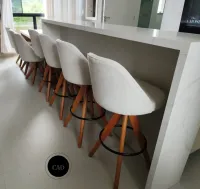Banqueta Giratória Modelo Redondo, Material Linho Natural, Altura Padrão 73 cm do chão ao assento - Foto 4