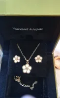Colar Flor VCA 