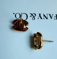 Brinco Chanel Símbolo  - Foto 3