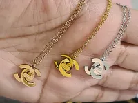 Colar Chanel Símbolo e plaquinha. 