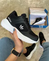 Tênis  Adidas Sport 