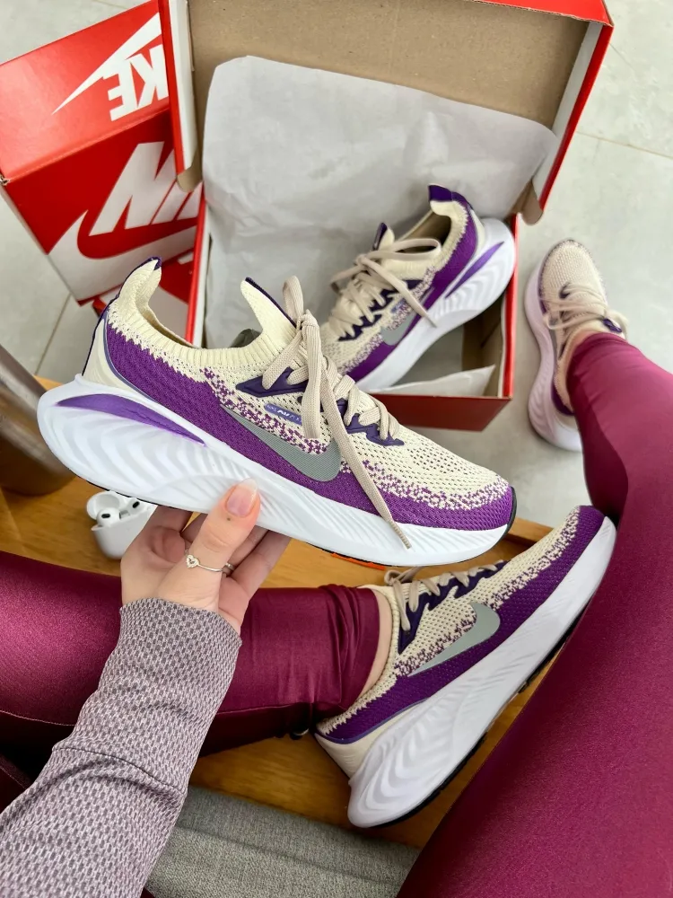 Tênis Nike Air Zoom    Imagem