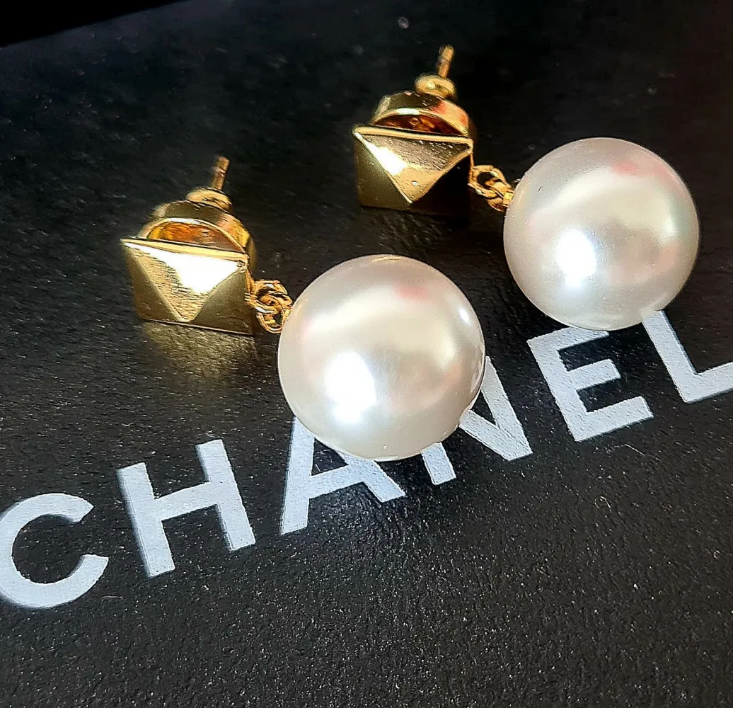 Brincos Pérolas Valentino 