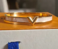 Pulseira LV  Madrepérola.  - Foto 3