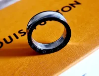 Anel b zero Bulgari lateral black. 