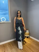 BATA BOHO CHIC LONGA - PRETA COM FLORZINHA BRANCA - Foto 5