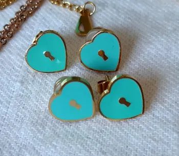 Brinco Tiffany&Co verde  Fechadura 