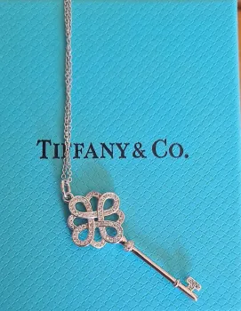 Colar Chave infinito Tiffany&Co  - Foto 2