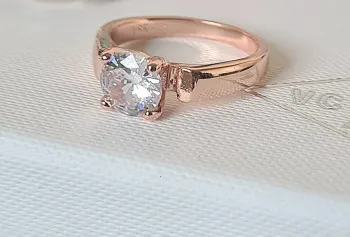 Anel brilhante Cartier 