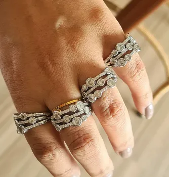 Anel Chaumet brilhantinhos  - Foto 2