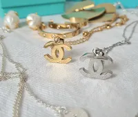 Colar Chanel Logo liso.  - Foto 2