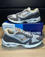  Tênise Mizuno waverider 10  