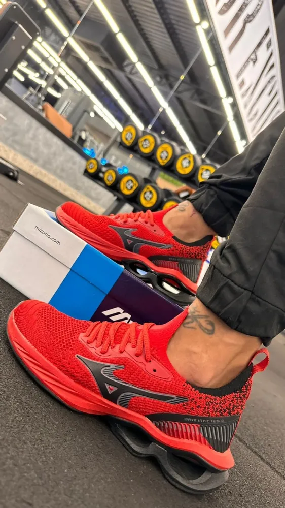 Tênis Mizuno invictus 3    Imagem