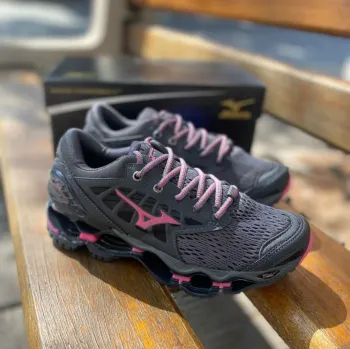   Tênis Mizuno preo 9 