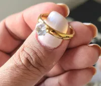Anel brilhante dourado grosso  - Foto 2