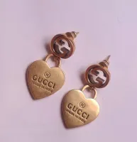 Brinco coração Gucci 