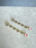 Brinco Gucci mini Flores gota rosa. 
