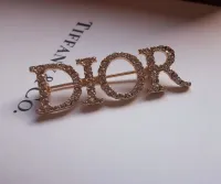 Broche Dior com brilhantinhos.  - Foto 2