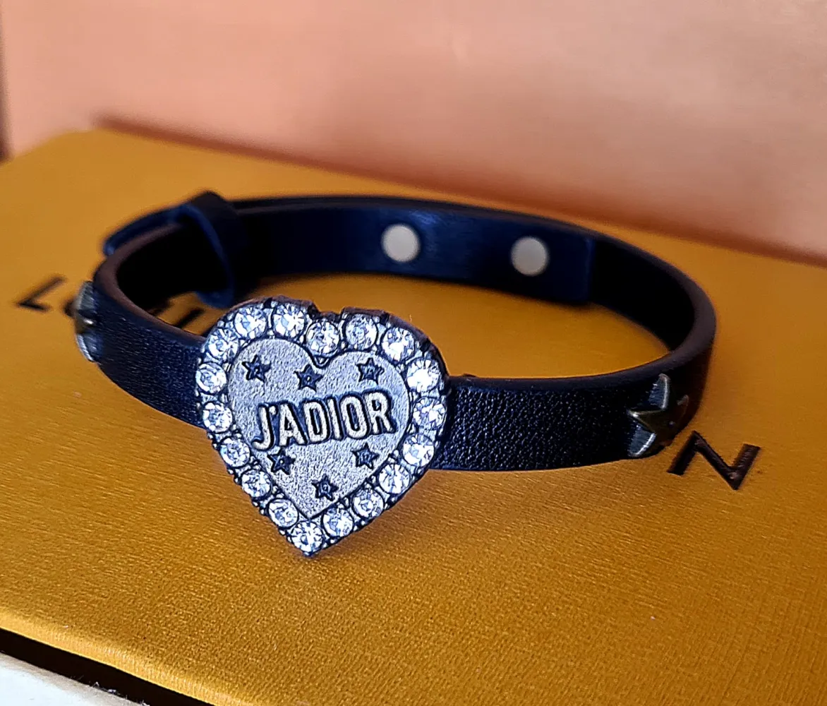 Pulseira couro Dior  Imagem
