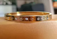 Bracelete fechado Stars Michael Kors 