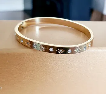 Bracelete fechado Stars Michael Kors  - Foto 2